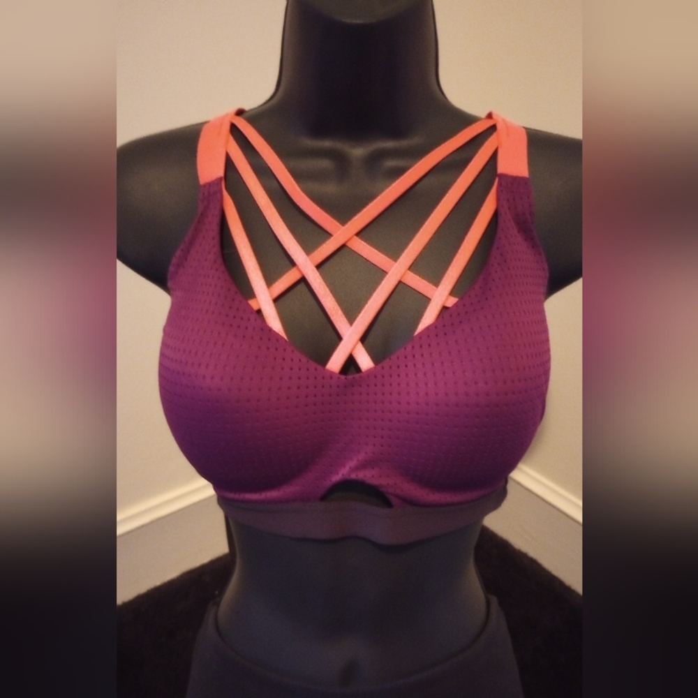 VS PINK sports bra, gently used